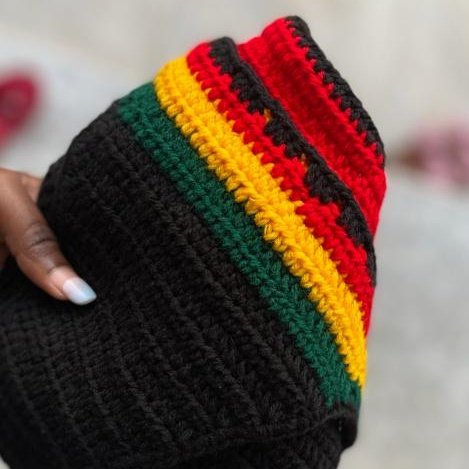 #AD 

All is set, and ready for #MpolaEnjoyments
Let's meet at #RoastAndRhyme in the Reggae Raggae Nyam Nyam

Thank you <a href="/ankolebae/">Crystal fai</a> | Rasta Crochet Hat 
💚💛❤️
