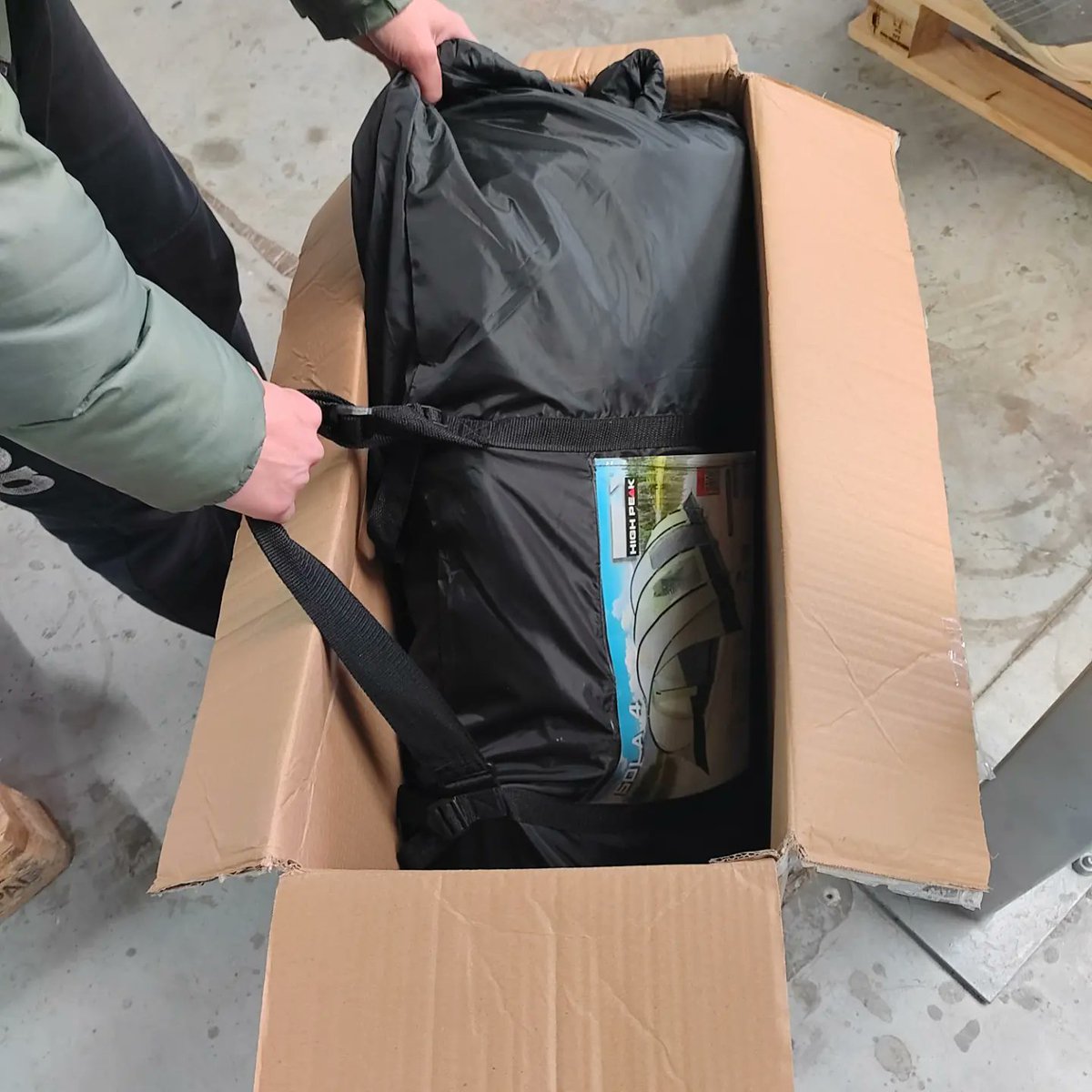 Caravan Centrum Peelo Assen doneert aan inzamelingsactie Tent voor Turkije. Oproep aan alle kampeerwinkels: doneer gezinstent(en)!

#Turkije #turkey #Syrie #Syria #tent #Tenten #aardbeving #earthquake #Giro555 #kampeertent #camping #kamperen #tenten #tentenvoorturkije #dtv