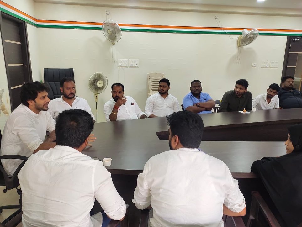 Ashithpereira's tweet photo. Dakshina Kannada District Youth Congress Meeting at District Congress Office Mangaluru . https://t.co/CsOVsMcMu2