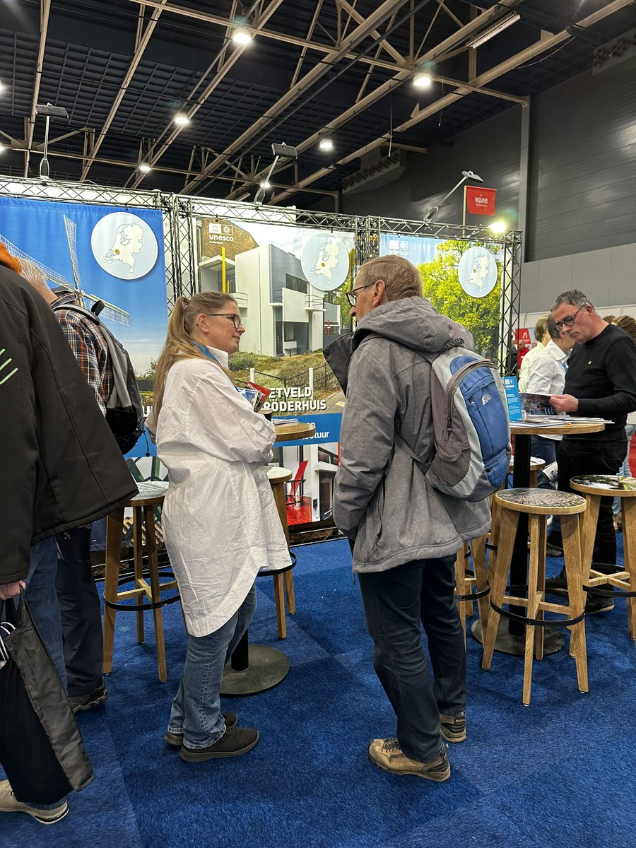 Wereld_erfgoed's tweet photo. Morgen is al weer de laatste dag van de Fiets en Wandelbeurs in UTRECHT. Stichting Werelderfgoed staat er met nieuwe wandelingen en nieuwe fietsroutes. Kom je ook? Je kunt ons vinden bij stand 3.B.20 in Hal 3.

Meer informatie via https://t.co/00qrQ6nbaY https://t.co/JQJaKjm4xA