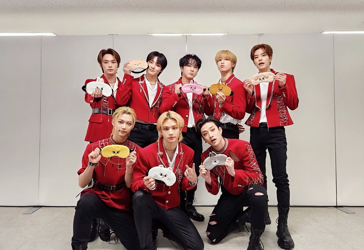 激安超特価 会場限定トレカ スキズ 2 25 26 京セラ 16枚 straykids