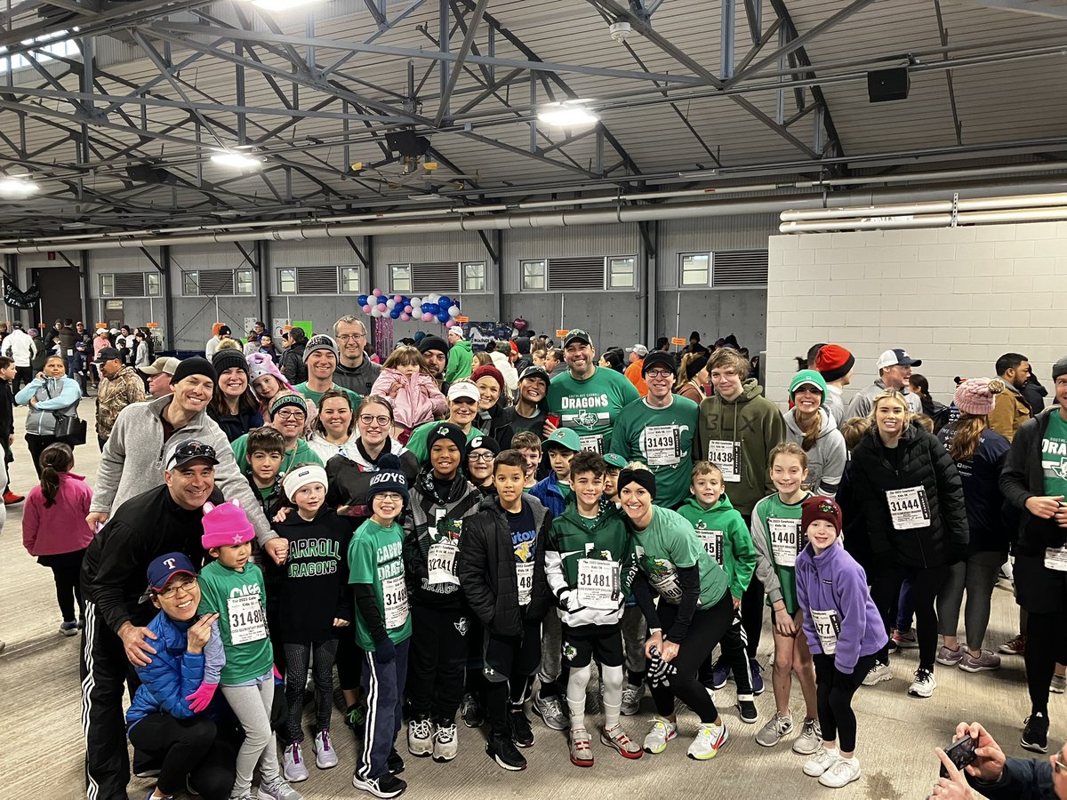 The Carroll Dragons are ready for the Cowtown 5K Kids Race!  Go RES! Go WGES! Go Dragons!  #DragonProud #InspireExcellence  <a href="/WGESdragons/">Walnut Grove ES</a> <a href="/Carrollisd/">Carroll ISD</a>