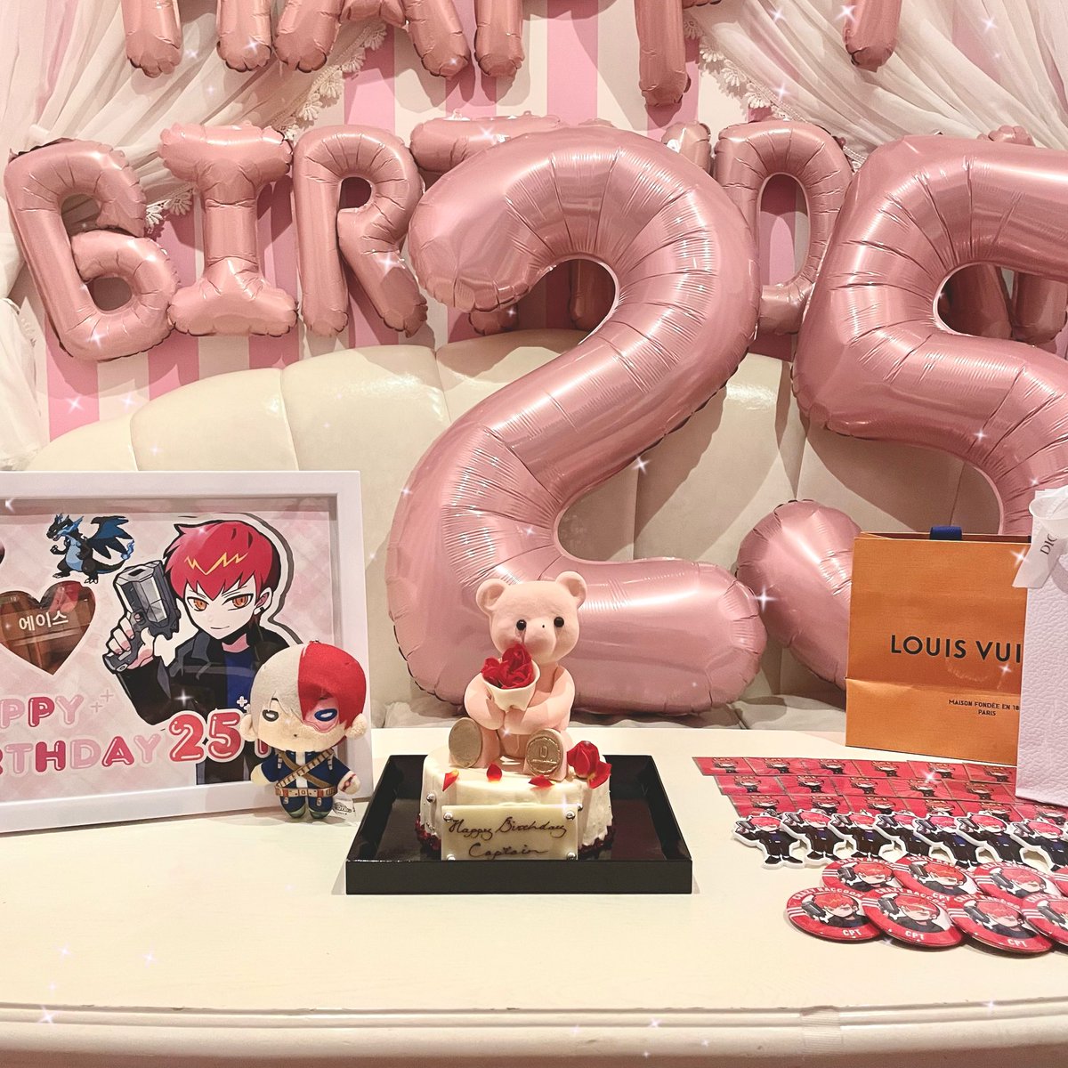 lOl6O2_'s tweet photo. 캡틴님 생축🥳
올해도 생일을 축하할 수 있어서 기쁘고 맨날 응원할 수 있어서 행복하고 앞으로도 응원할게요오~~~^^
항상 재미있는 방송 고마워영🌟
 #Cpt_art https://t.co/6ZIEIzPsjm