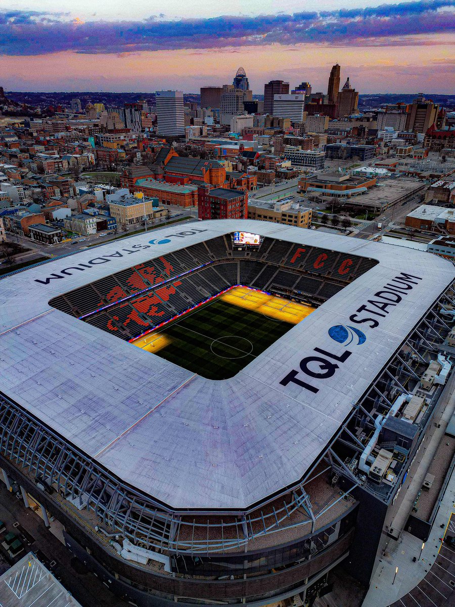 TheSurgeSG's tweet photo. Can confirm. IT IS MATCHDAY!!!!!
Weโll have eyes in Cincy and for those back home, weโll be at @Pitch25HTX ๐ค
โฐ 6:30CT / 7:30ET
๐ FCC
๐๏ธ Not Shell Energy
VAMOS CON TODO @HoustonDynamo
Presented by @theSurgeRealty
#HoldItDown #ContraTodos #BringTheNasty https://t.co/sBV3GOMBns