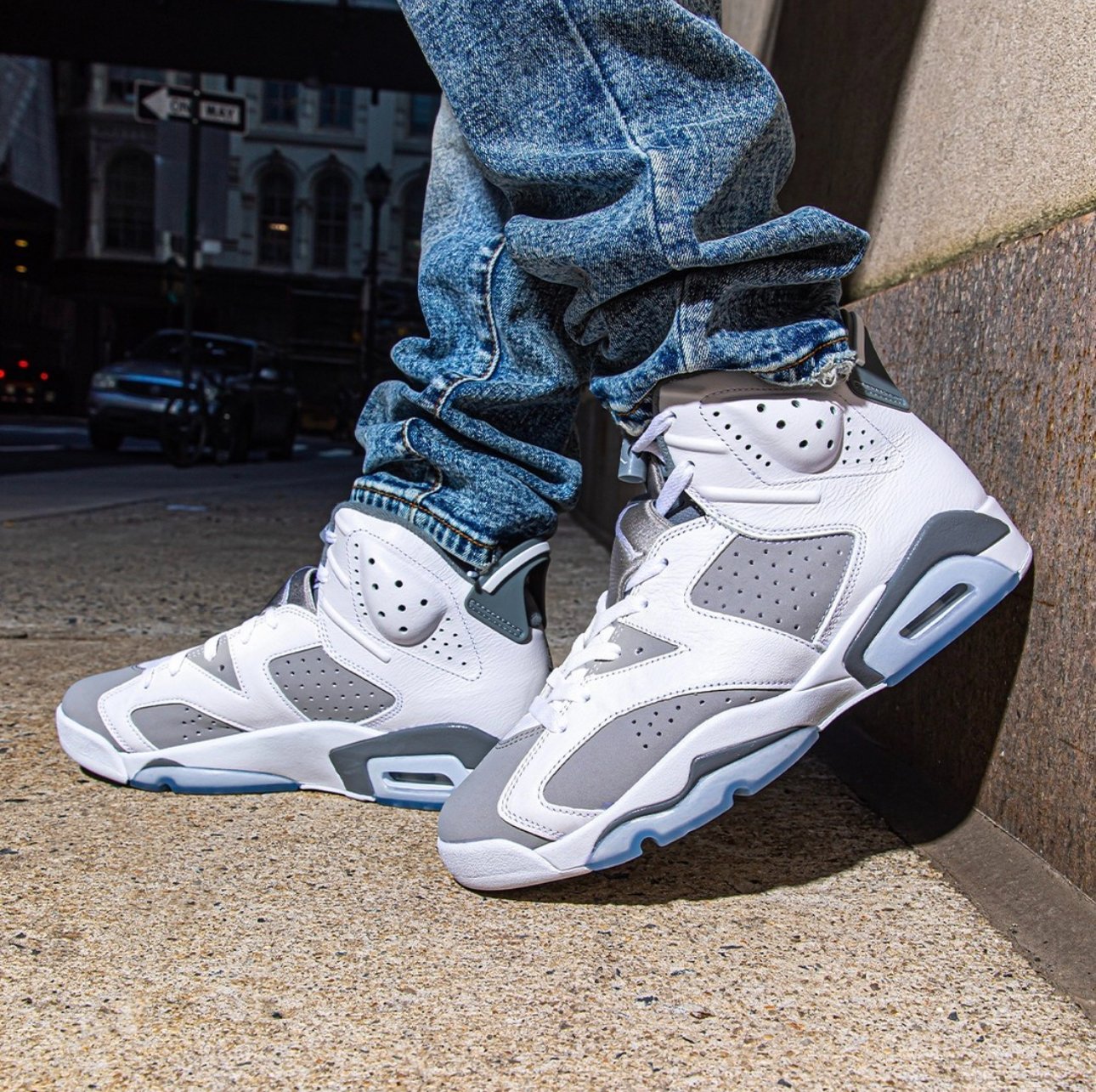 Grey jordan shop retro 6