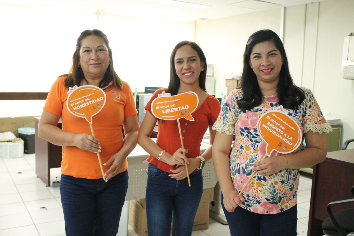 Tu_IMSS_TAM's tweet photo. Este #DíaNaranja en el #IMSSTamaulipas decimos que amor es responsabilidad, libertad y honestidad, es establecer límites y es diverso. 
#IgualesEnDerechos #IMSSySNTSSvsViolencia #ElAmorRealNoLastima https://t.co/RgDXFCbdEt