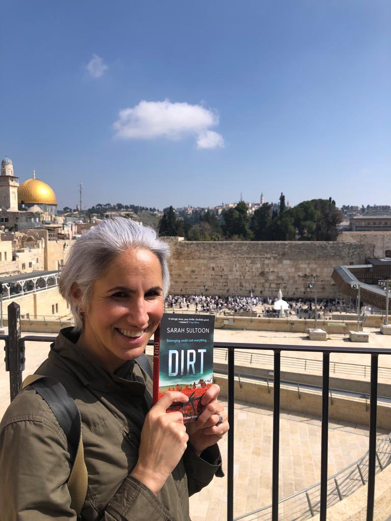 SultoonSarah's tweet photo. #Dirt on tour - the Old City edition #jerusalem @orendabooks @JontWood https://t.co/ucCjGcKeRp