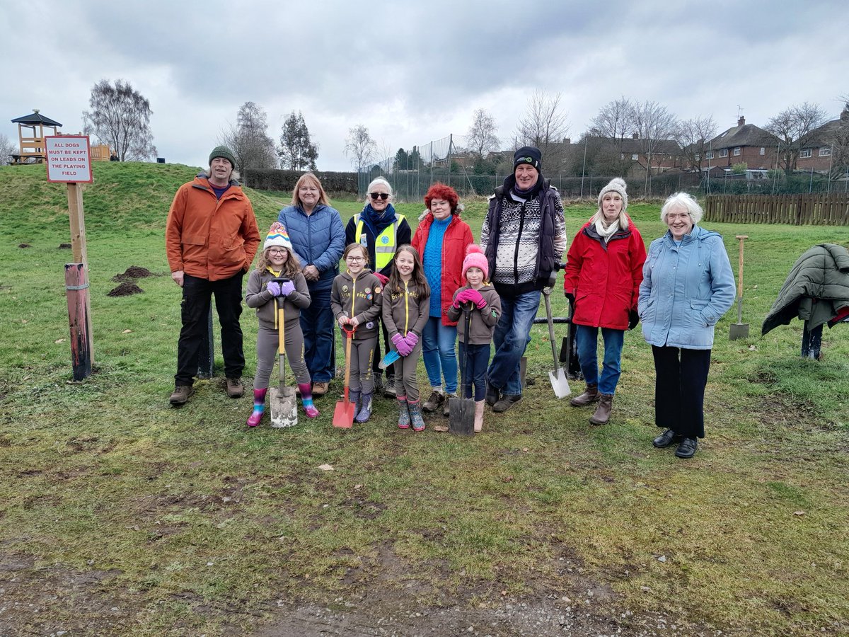 ian_dakin's tweet photo. Great community tree planting today #treeplanting #carbon capture #Cheddleton https://t.co/oRltw1bPdJ