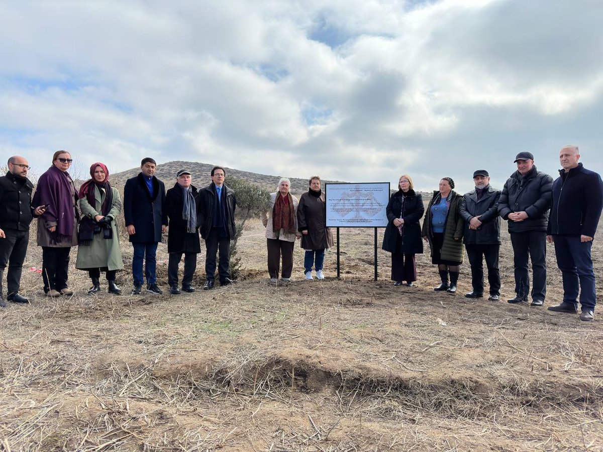 M_Elmaddin's tweet photo. "#Khojaly: Recognize to Reconcile" Int’l Coalition members visited today the "corridor of death" placing between Khojaly &amp; Aghdam. During occupation of Khojaly in 1992, Armenians announced the road as a “humanitarian corridor” &amp; then brutally slaughtered there 100s of civilians. https://t.co/2W6hSbYISZ