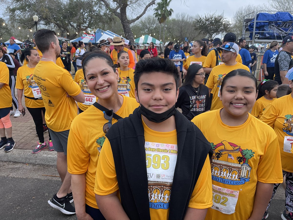 southtexasisdrs's tweet photo. Great job to those who came out to the Charro Days 5k/1mile run in Brownsville this morning!  🚀🚀🚀👟👟👟 #RSAfamily https://t.co/AYNVMSdx1g