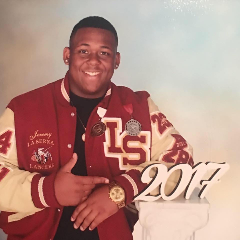 SharvonfrmLB's tweet photo. Happy Heavenly 24th Birthday Jeremy! I miss you with everything in me. I can’t wait for us to be together again. Always in my heart and forever on my mind. #54forever. #heavencouldntwait https://t.co/gWdGgnXcae