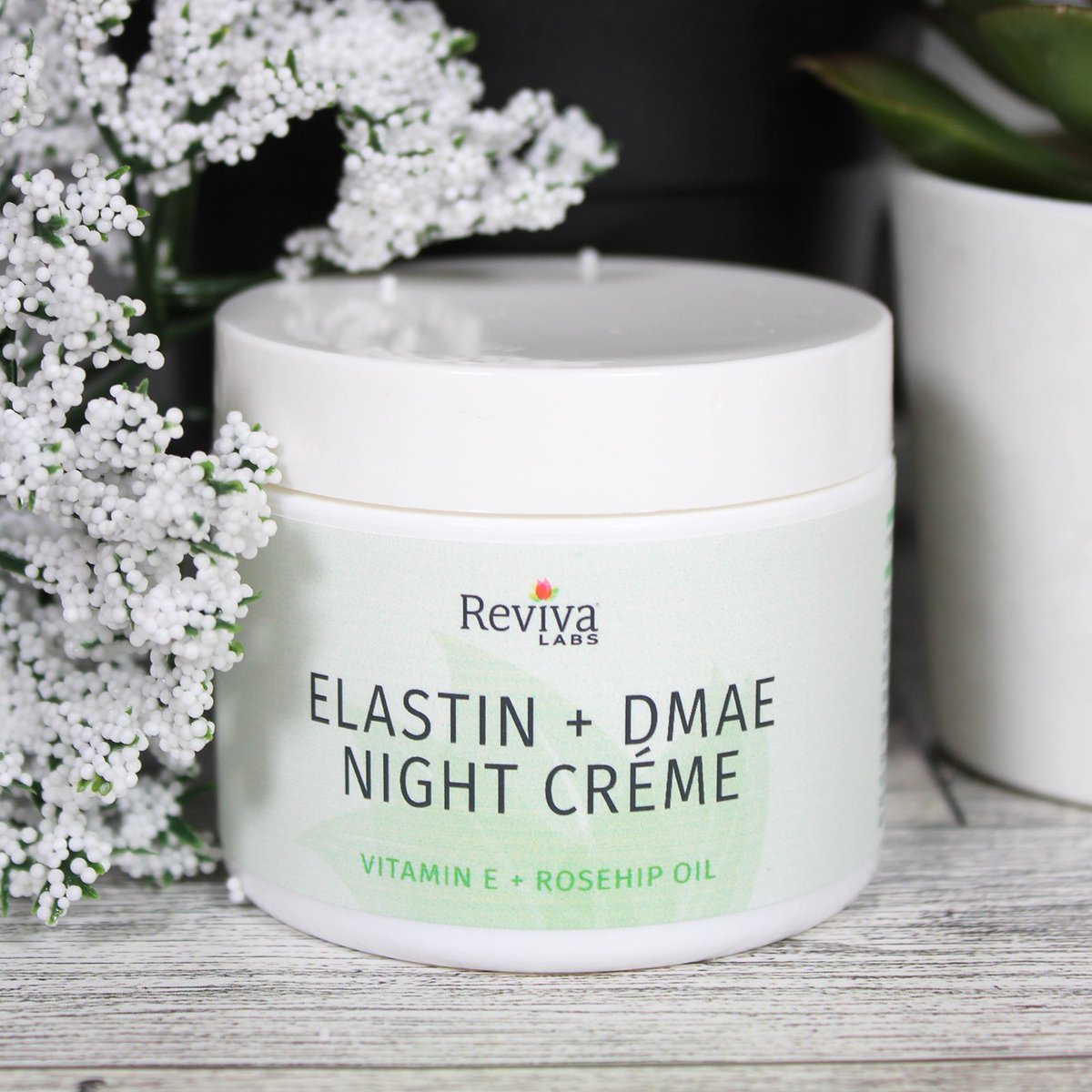 RealRevivaLabs's tweet image. Cheers to the weekend! Elastin and DMAE work together to improve the appearance of skin, check out Reviva's Elastin + DMAE Night Créme🍀 #elastin #skincare #moisturize #beauty