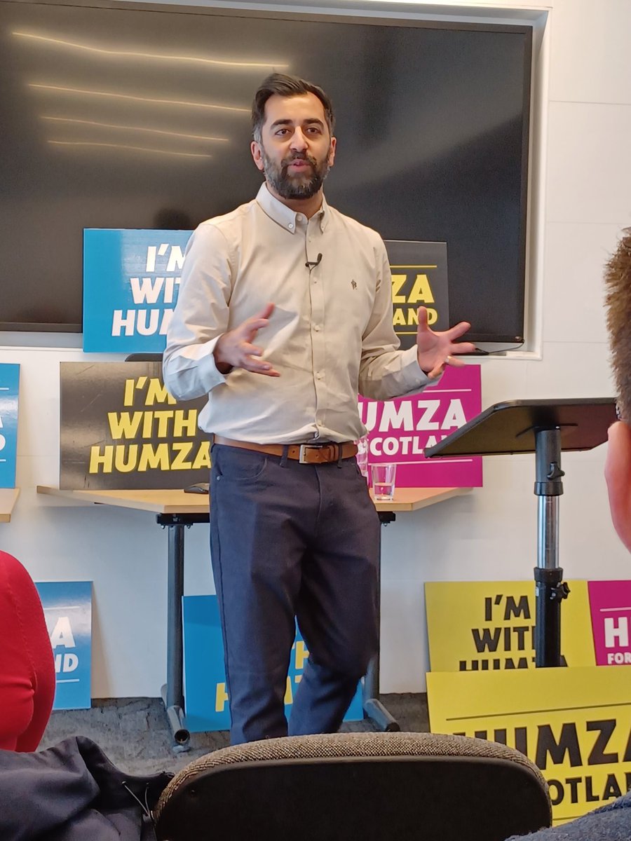 's tweet image. Fantastic campaign event in #Dundee from @HumzaYousaf @theSNP "I want to be First Minister, but also First Activist - First on the doorsteps, First on the phones." First campaigning for Independence. #HumzaForScotland