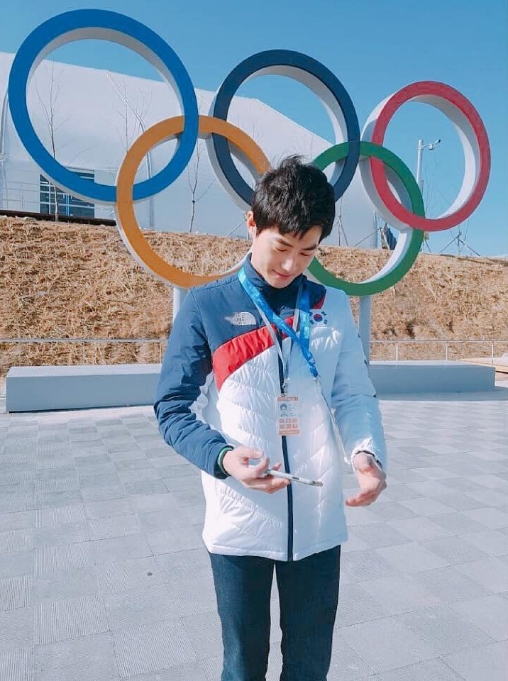 MYEONKYU's tweet photo. happy 5 years for this junmyeon <3 https://t.co/hzg4Y2nmFQ