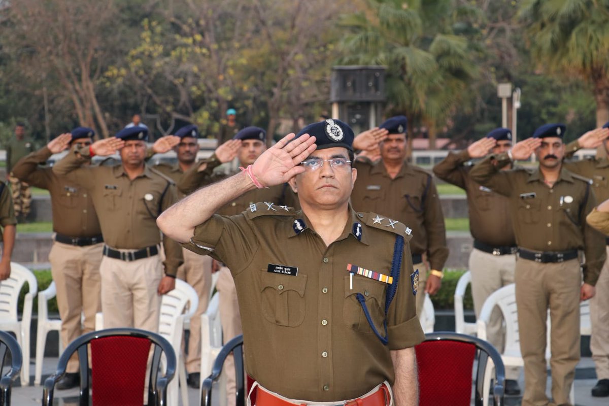 CISF on Twitter "CISF IG/NS Shri Alok Kumar along with other officers