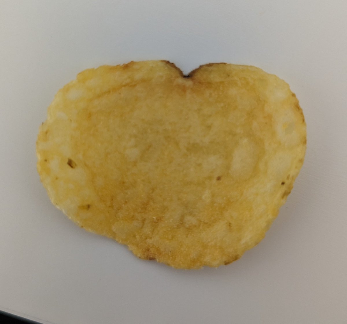 Fuyew87's tweet photo. @walkers_crisps #LoveFromWalkers https://t.co/NIfJQDZ9yR