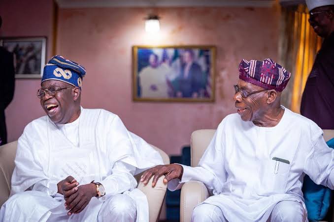 Breaking News:... Tinubu defeats Obasanjo's candidate Peteru Obi at his polling unit.

Unit 2, Ward 11, Olushomi compound, Totoro - Sokori area,  Abeokuta North LG, Ogun State 

APC: 56

PDP: 7 

LP: 9 

Registered voters:  693

Accredited  voters: 91

#Nigeriadecide2023