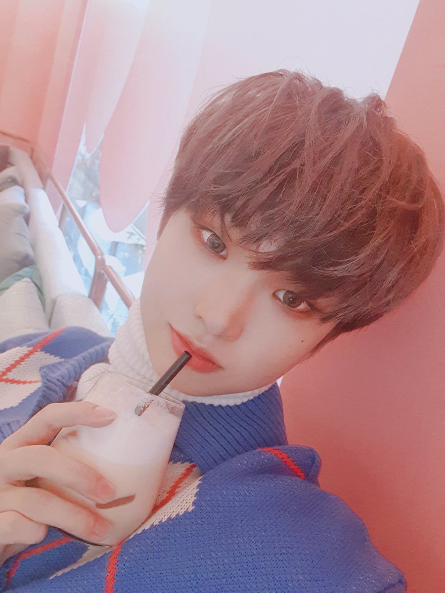 KPlantao's tweet image. Hoje é niver do #Yunmin do grupo #NewKidd
Parabéns!!! 
#Happyyunminday