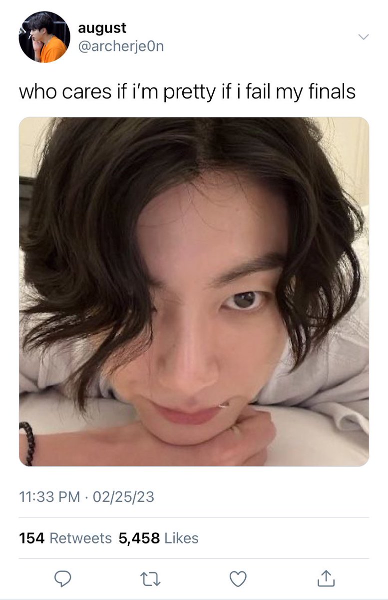 fearlessvkku's tweet photo. 8. tomorrow at school https://t.co/hICOYCioq4