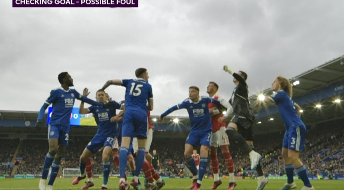 AFCAMDEN's tweet photo. Definitely stupid and not needed from White but the inconsistency in decisions is a joke. Cheating. https://t.co/HuD8nO2a33