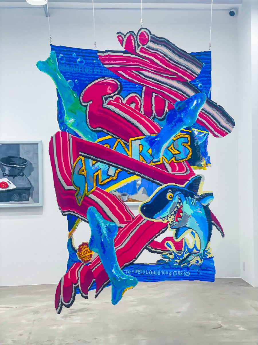 jeadoredisney's tweet photo. Tokyo International Gallery❝ILLUSION 錯覚との向き合い方❞

新進気鋭作家3名のグループ展で，特にPC上で制作したイメージをレンチキュラー印刷で出力して作品を創るValentin Dommangetさんの，立ち位置で画面が変わる作品や，墨流しの技法を組み合わせて現代的な鉱物模様を描いた作品に一目惚れ🥺 https://t.co/kwg9Q3oq8Q
