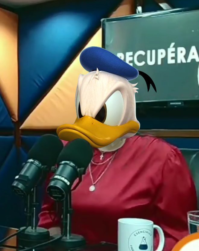 JarvisAntoni's tweet photo. Identifique a la Defendora de Pandilleros 🤣🤣 https://t.co/WILy2EXfH0