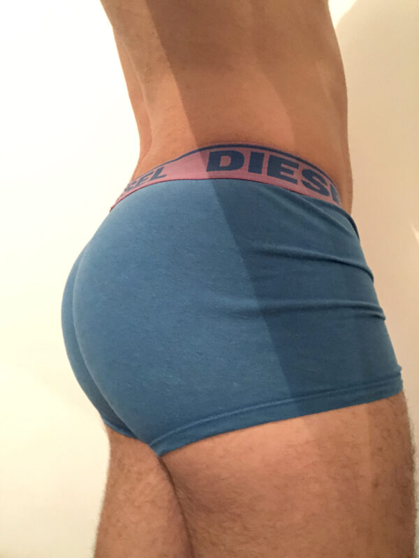 Ce cul... 😋☺️
kiffeurs.fr/shop/boxer-a-p…