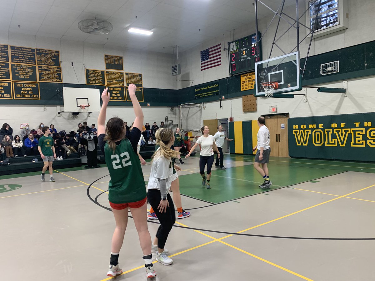 Great times reffing the PA Student vs staff b-ball game yesterday! You’ll get ‘em next year ⁦<a href="/philgrant21/">Phil</a>⁩ #lsuuvt