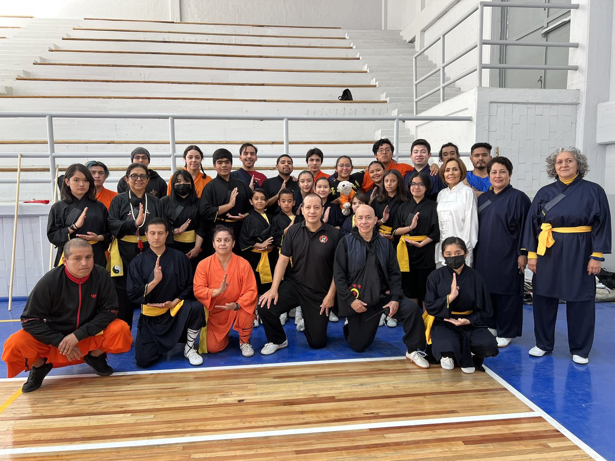 ShaolinMexico's tweet image. ⛩️ listos para iniciar ! Hoy se realiza en la Ciudad de México el torneo anual Selectivo oficial de Wushu (Artes Marciales Chinas) 👊

#conade #codeme   #kungfu #sanda #artesmarciales #taichi #shaolin #kungfumexico #shaolinmexico #taiji #wushucdmx