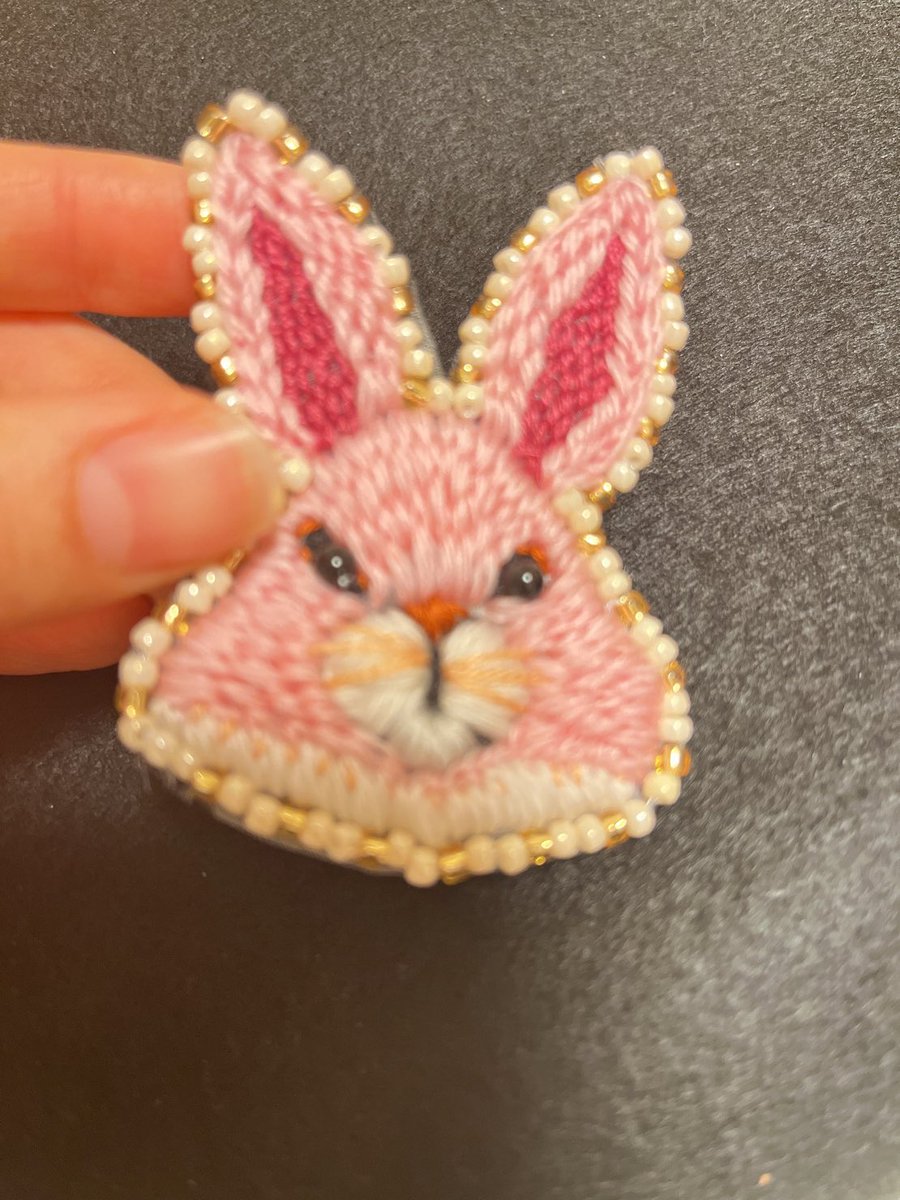 ブローチつくりました🐇🌙