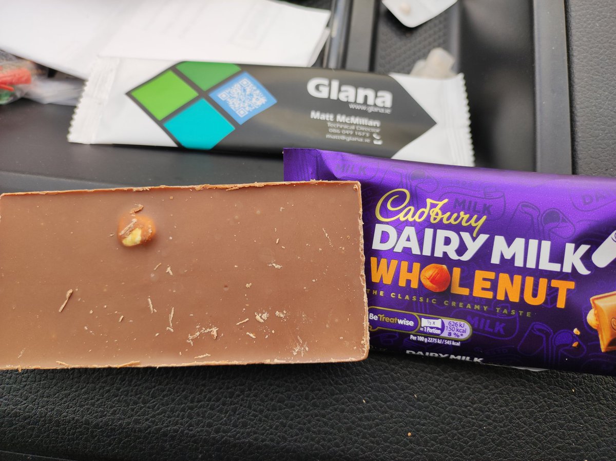Now this actually does exactly as it says in the wrapper,they should say Cadburys Wholenut/ Dairy Milk!🙄🤣🤣