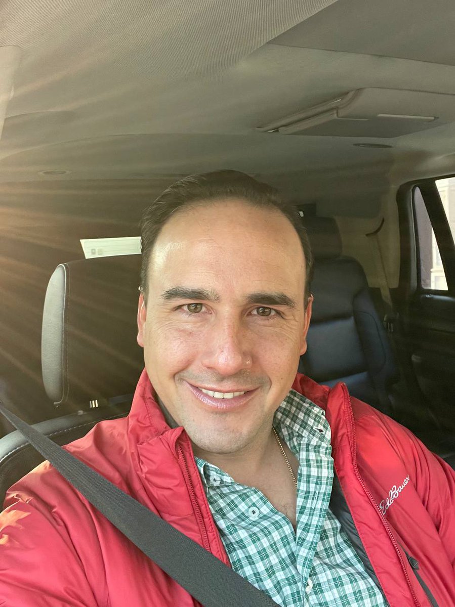 Andamos chambeando con todo. Seguros pero no confiados. 👍🏼🤠💪🏼 ¡Excelente fin de semana, #Coahuila!