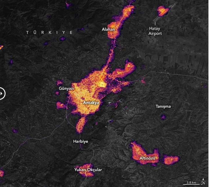darkwebhaber's tweet photo. NASA, Antakya'nın deprem öncesi ve sonrası kızılötesi uydu görüntülerini paylaştı. https://t.co/WBEH3AMyv6