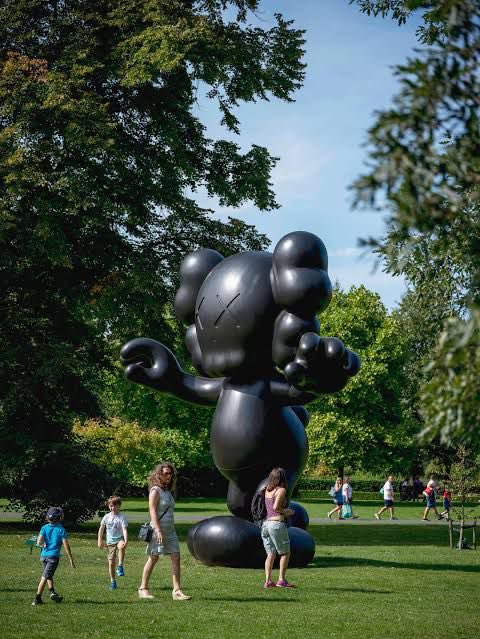 Yayocasas's tweet photo. Como se vería una escultura del Genial Kaws en San Andres Cholula 👌👌👌👍 los espacios públicos son vitales para la convivencia Humana Feliz Sábado 🙏🙏 https://t.co/T6LE79Ooz6