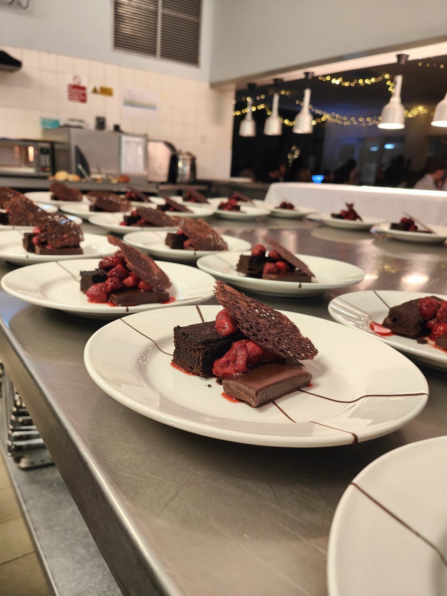 AstonPerera's tweet photo. Year 8 leavers dinner event last night. #justgoodfood https://t.co/5a6FpnRs4c