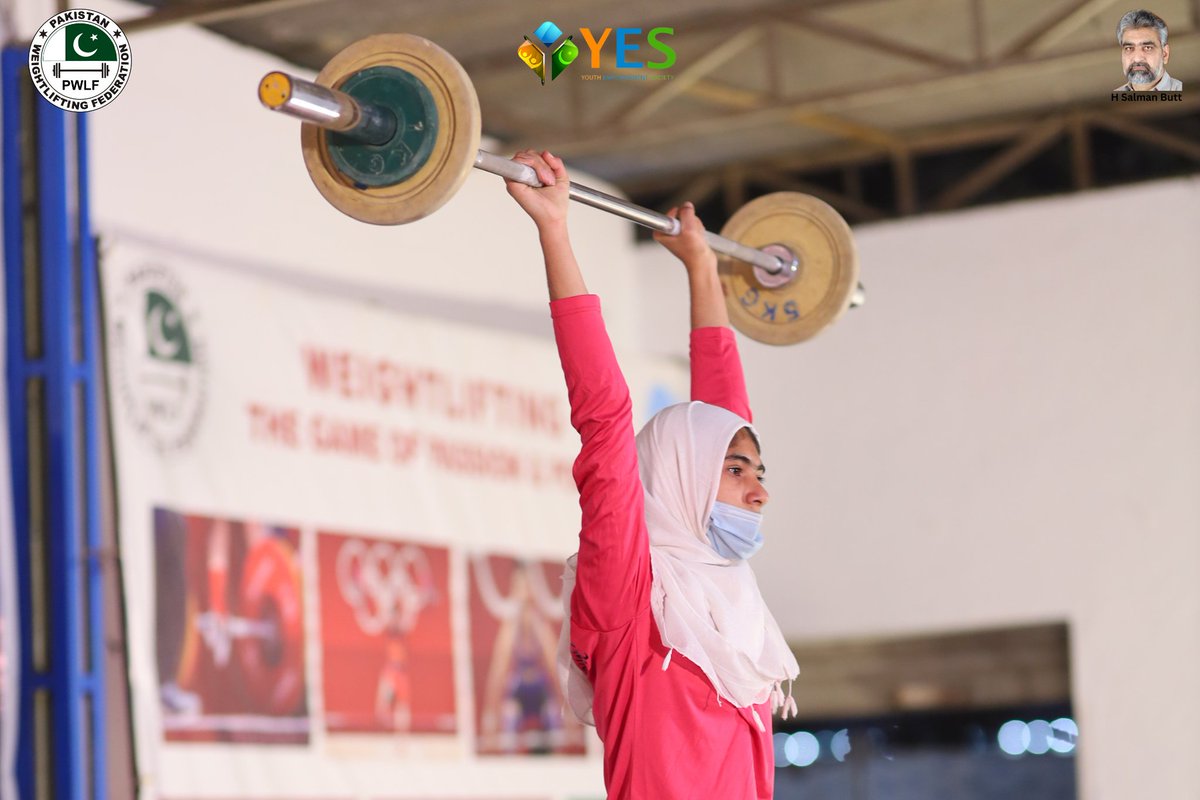 PakWLfederation's tweet photo. Female weightlifters at Punjab Interclub &amp; HSB Memorial Weightlifting Gala 2023 

#PunjabSports #weightlifting #womensports #PakistaniSports #PunjabBoard #weightliftingfederation #ShehbazSharif #ImranKhan #YES #YesmovementPak https://t.co/cPAaFEyZzC