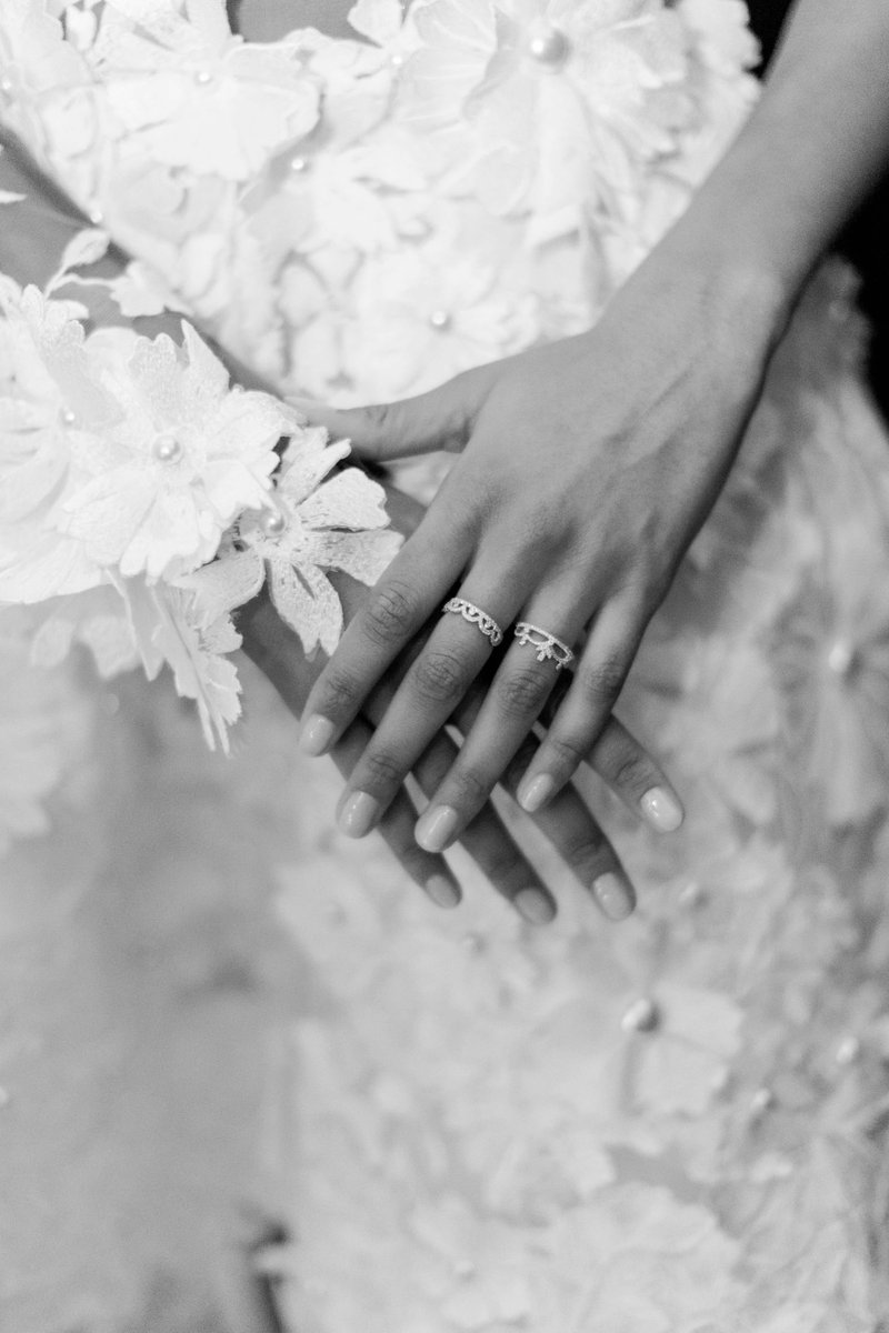 pninatornai's tweet photo. #PninaTornaiFashionJewelry as seen at the #MariagesCollection runway show ✨ These pieces are designed for the wedding day and every day!
Explore more exclusively @ThatsJared https://t.co/rz5nRMiLuz
Photos: Grace Brown Photography https://t.co/2VMEd9nGHh
