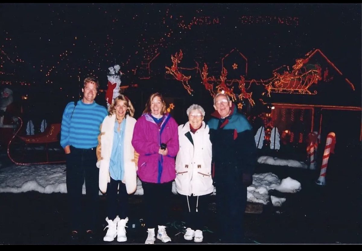 Happy Residents of Edina who had their homes used on ‘Jingle All The Way’. We paid them each $78,000. People smile when $80 million movies come to the State. We donated $5000 to a children’s hospital. $40,000 to Grace Church. A Tax Credit brings it back. At least 25 M per year.