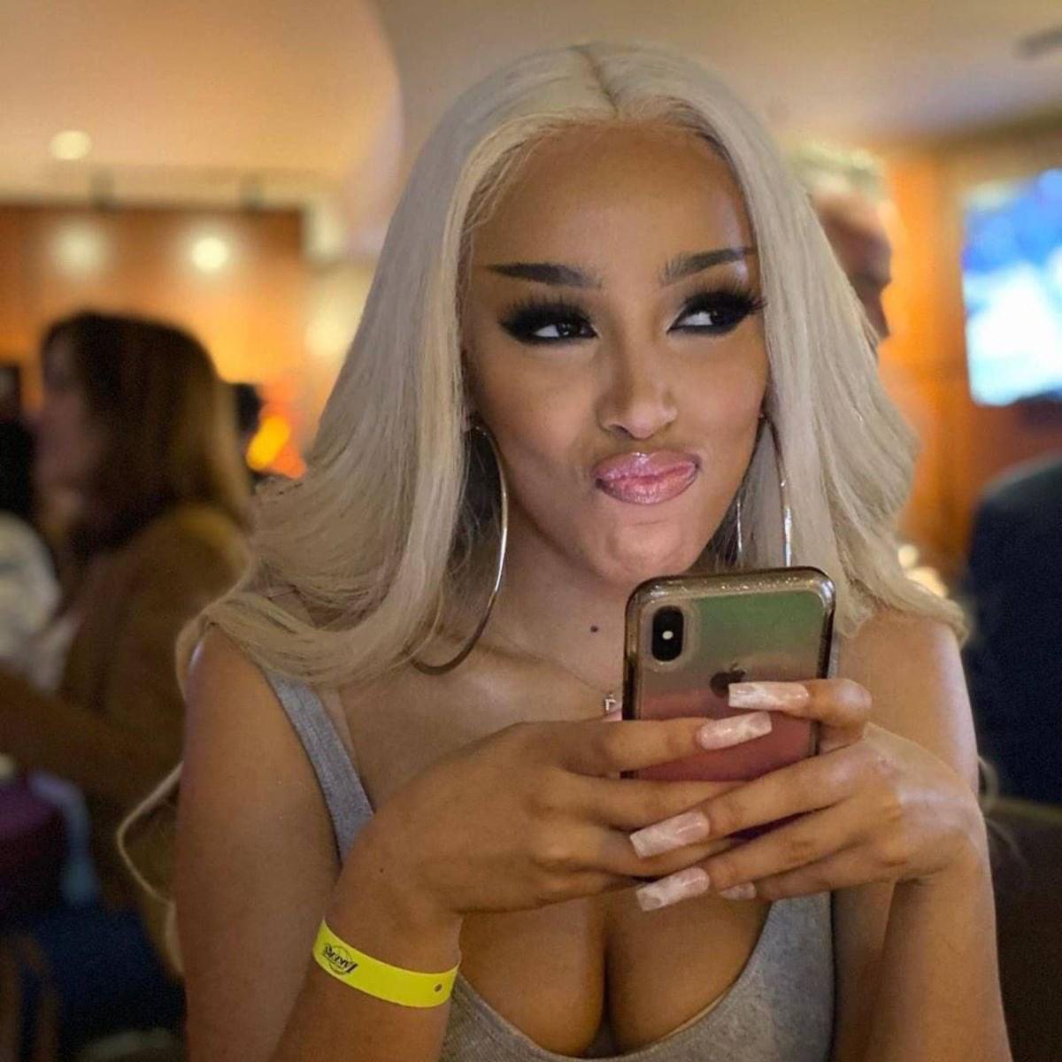 *Me hearting all the pretty girls stories like I’m their man*