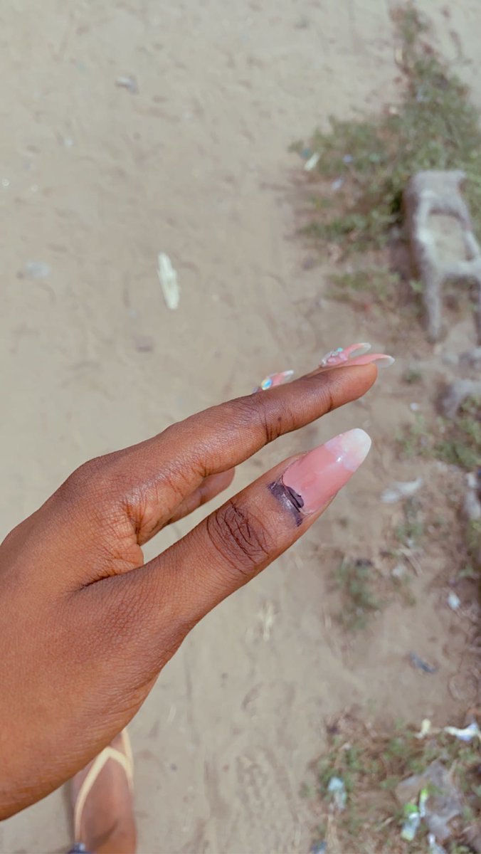 IbukunShapes's tweet photo. #votecasted #firsttime #FirstTimeVoter #vote #nocrime #nohardfeelings https://t.co/oMXTmzCNuP
