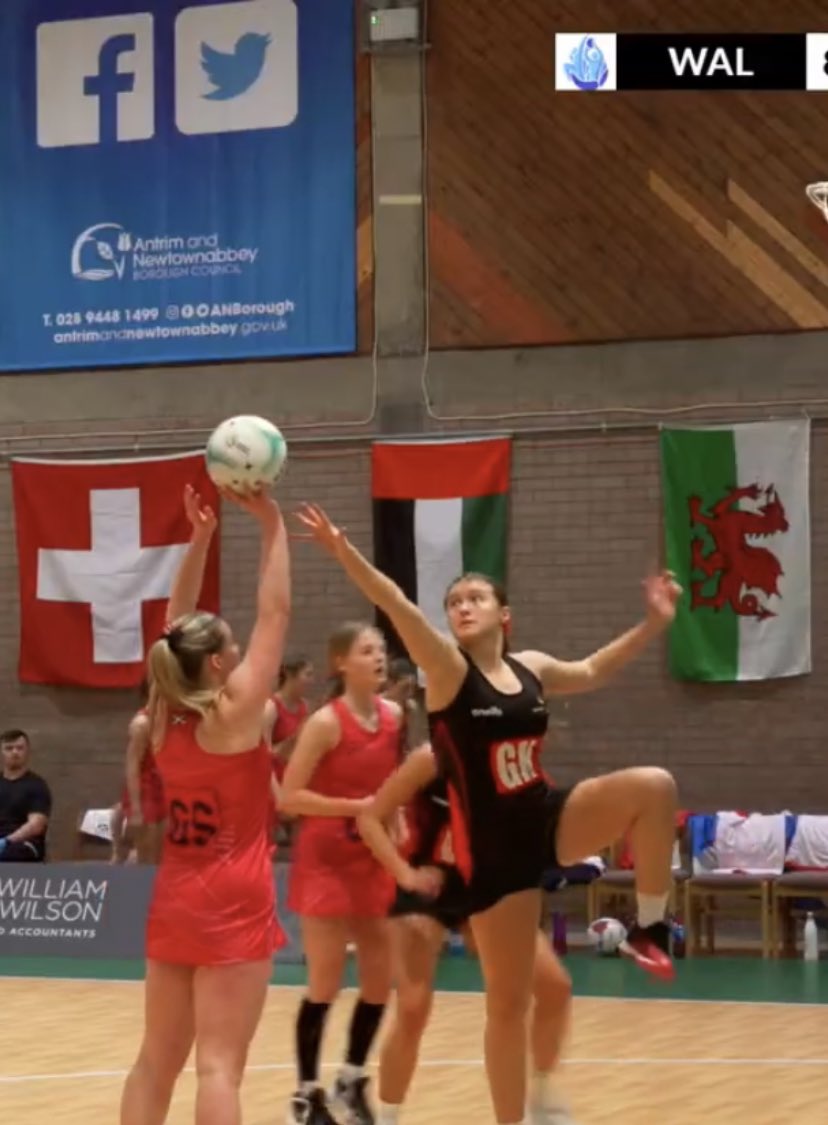 Super proud coach - Huge shout out to Ellie Thomas on her first cap for Wales U17 Netball Europe. Outstanding performance. 🏴󠁧󠁢󠁷󠁬󠁳󠁿❤️❤️