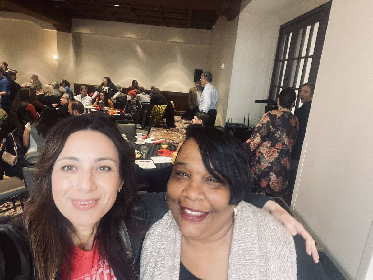 Gina Hinojosa tweet media