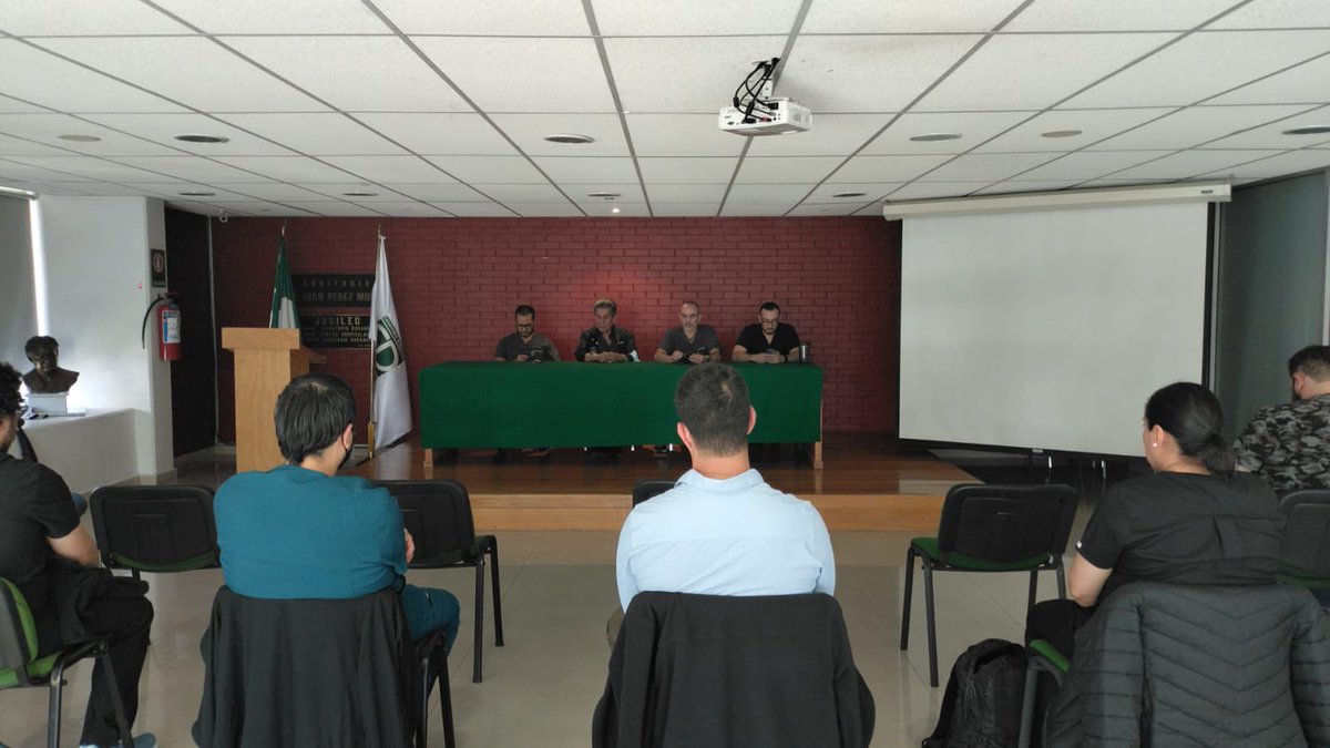 HubSurgery's tweet photo. Damos cierre a nuestra primera sesión del taller “Sutura en Cirugía Laparoscópica”
¡Gracias a todos los asistentes!
Los esperamos en los próximos cursos de #TheSurgeryHub.
#cirugiasegura #minimainvasion #cirujanas #cirujano #CirugíaSegura #Diástasis #MIS #Innovación #Cirugia https://t.co/ZUXr8MeUXQ