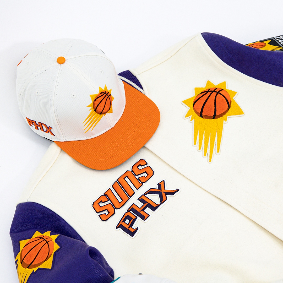 topsnbottomsusa's tweet image. Representing in style with Prostandard team jackets 🔥 Perfect for game day or just chilling with the crew. 

#Prostandard #TeamJacket #SportsApparel #AthleticWear #Athleisure #StreetwearFashion #HypeBeast #HypeClothing #MensFashion #MensStyle #OOTD #FashionBlogger #InstaFashion