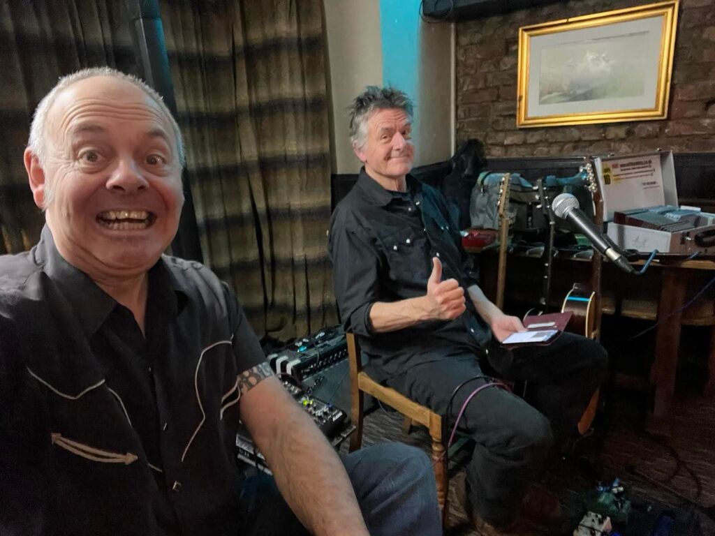 SonsoftheDelta's tweet photo. On at the Cotswold Inn, Cheltenham, in 30 minutes. Come on down! https://t.co/BPgIZ9QQkL