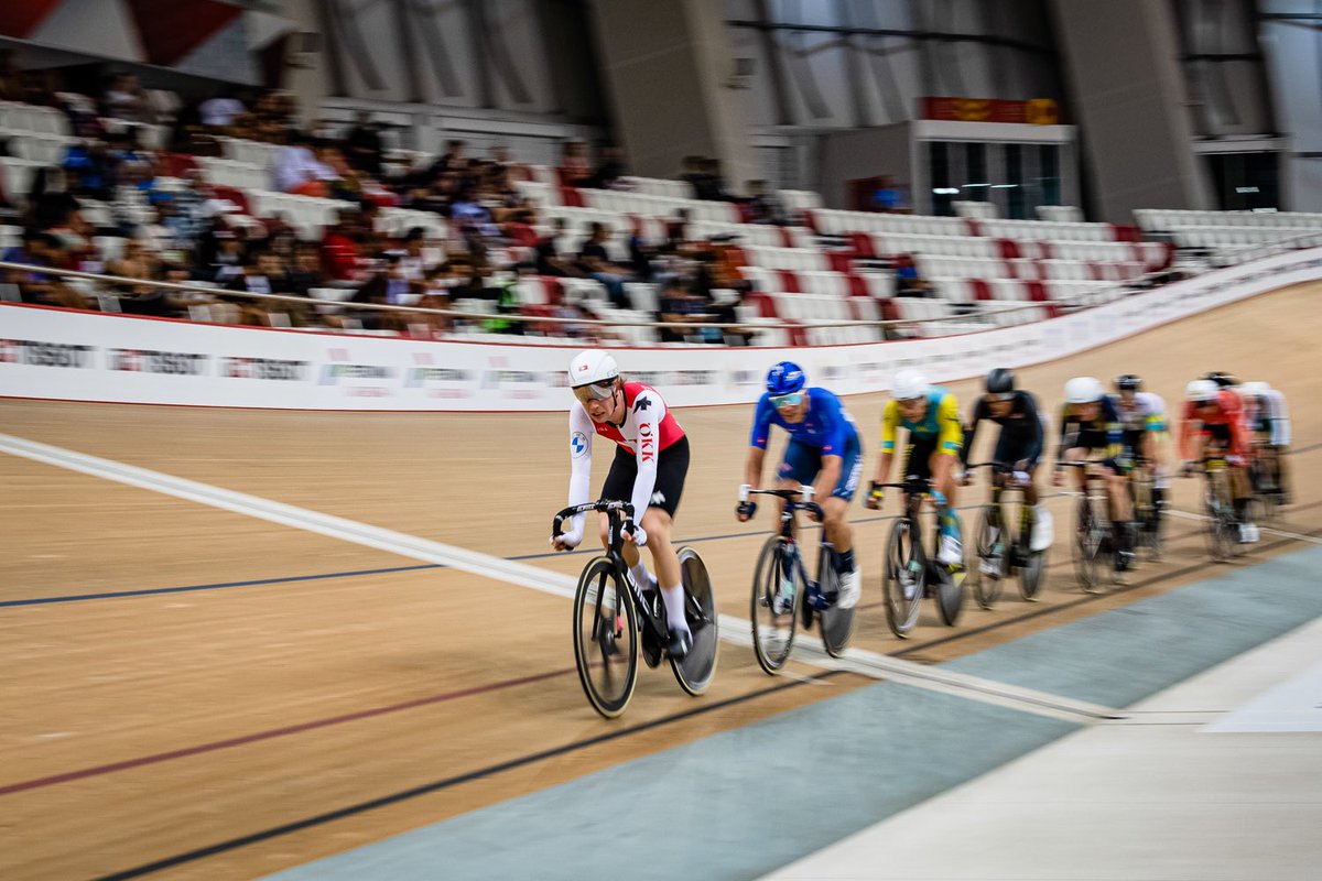 Michelle Andres and Aline Seitz take 7th place in the Madison🙌🏻🔥 Valère Thiébaud finishes the Omnium in 13th place👏🏻 

📷 Nick Hano

#swisscyclingfamily #UCINationsCup