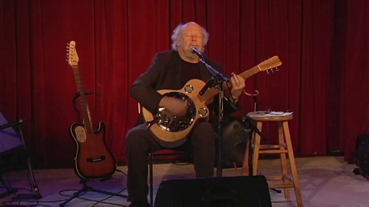 Happy to be part of #WinterfolkXXI! Tonight at 9:00pm I will be performing in the St. Stephen's (103 Bellevue Ave) front room. Wristbands are available at any Winterfolk venue. winterfolk.com #Toronto #livemusic #folkmusic #rootsmusic