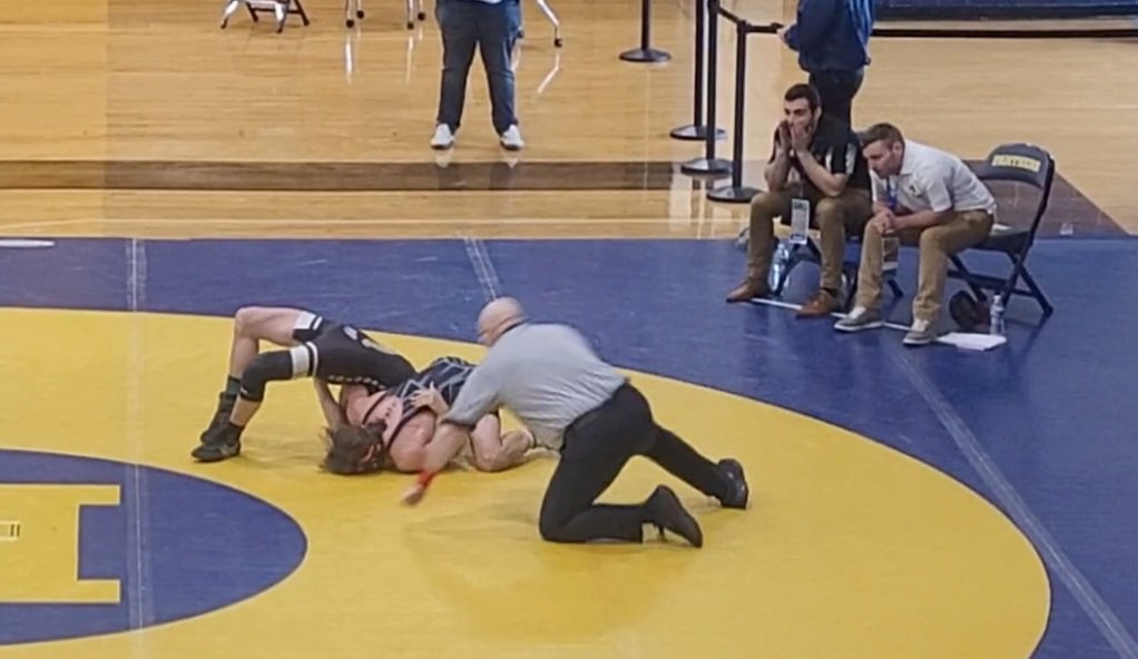 <a href="/b00ndcksntz33/">Derick Martinez</a> Congrats Derick on beating the school PIN record for Eastlake North !!! 
Hit 100 wins, 33 PINS, and now District Bound 💪🧡🖤 #seniorwrestler
<a href="/ENorthwrestling/">Ranger Wrestling</a> <a href="/WESchools/">Willoughby-Eastlake City Schools</a> <a href="/northrangers/">North Athletics</a> <a href="/lakeeriecollege/">Lake Erie College</a> <a href="/CSU_Athletics/">Cleveland State Athletics</a>