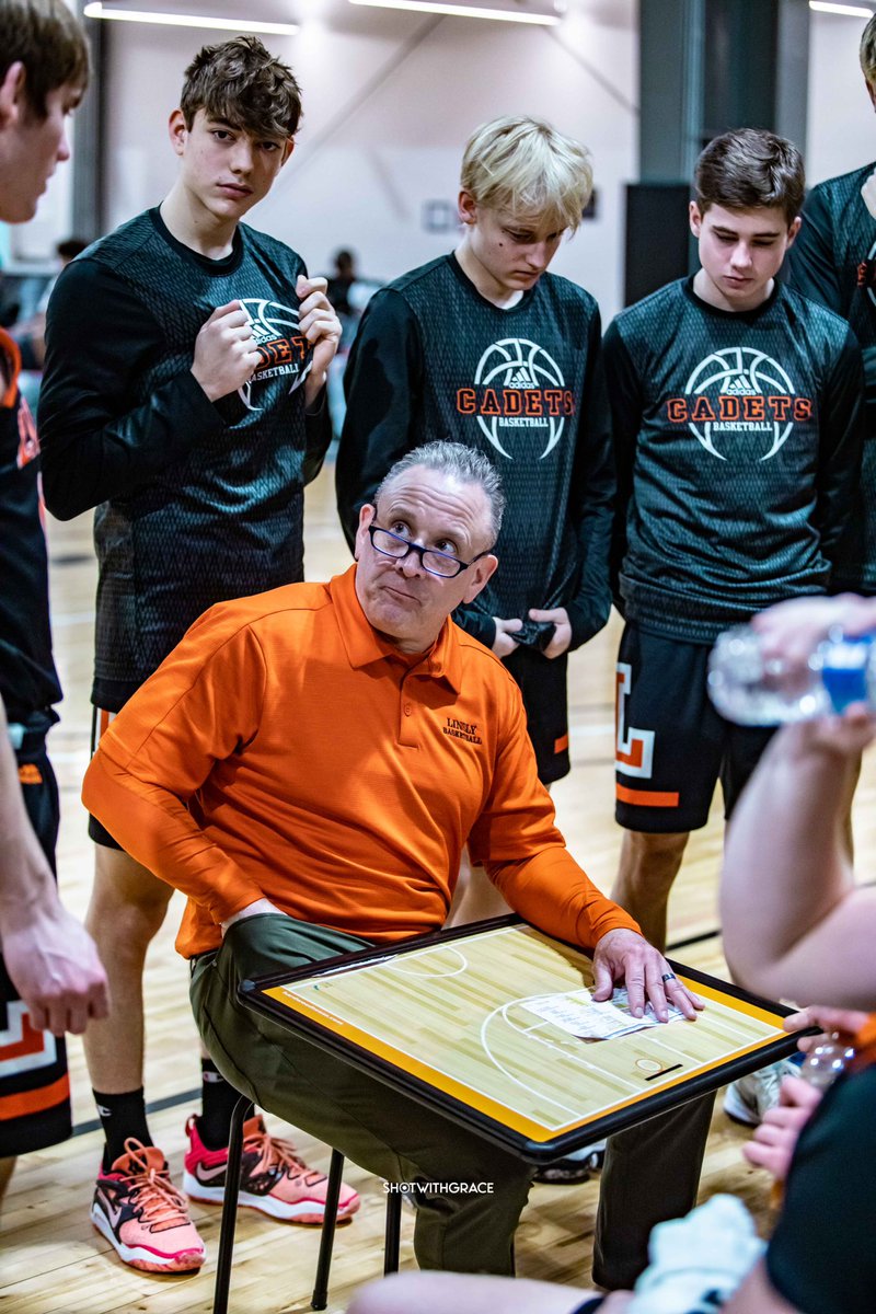 BigShotsGlobal's tweet photo. Linsley (WV) advances to the #BIGSHOTS #PrepNationals High School Diamond division Title Game with 65-62 win over Inspire (Canada). Seton Hill signee 2023 6โ5 SG Carter Anderson averaging 21 ppg
@carterlanderson @linslymbb
@BigShotsToday https://t.co/i7vHTLBrQo