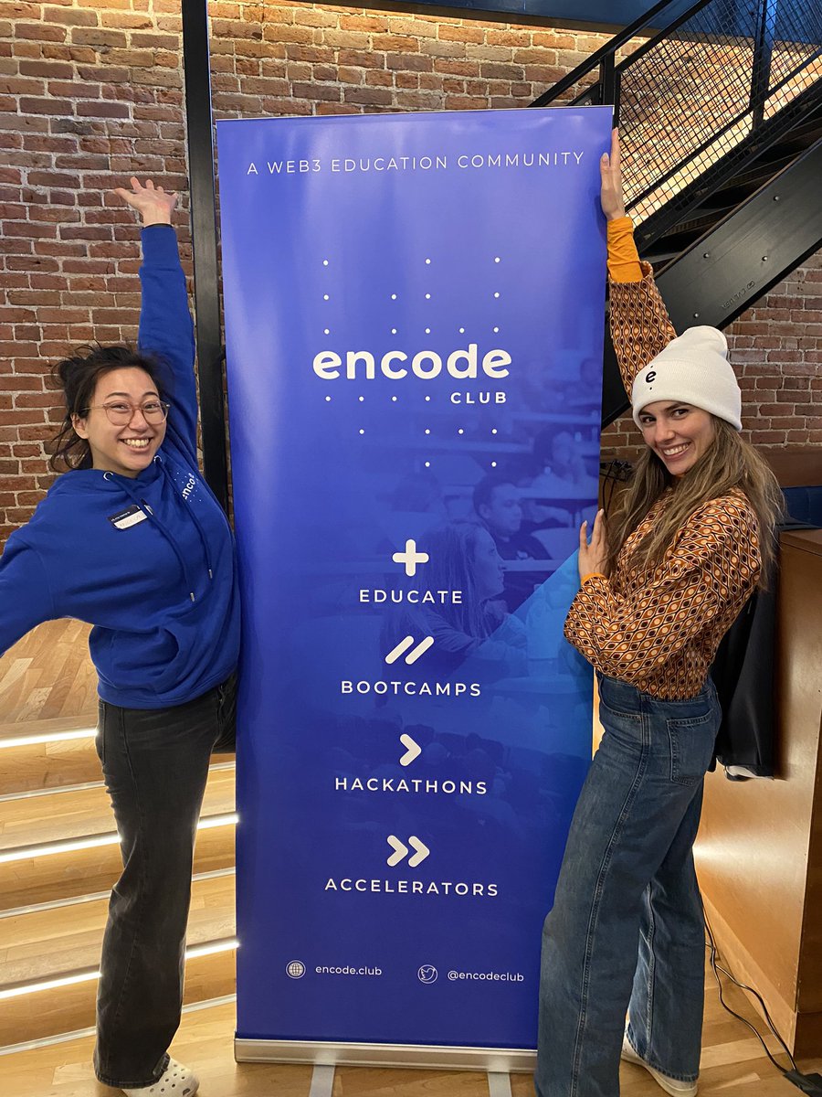 GM🌞! Soaking up the Denver sunshine at the Pit, good vibes only today